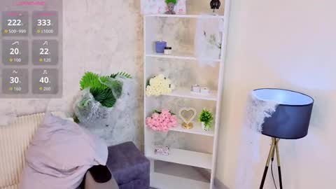 Milly online show from 10-30-25, 03:19