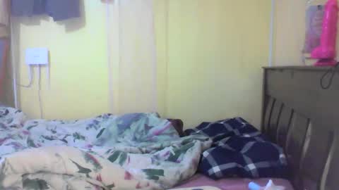 Snapshot of ebonymuse2 chatting on 02-26-26, 07:35 Ebonymuse2 online show from 02-26-26, 07:35