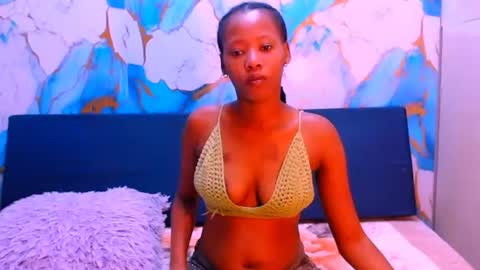 Snapshot of ebonypretty4u chatting on 09-16-25, 06:47 ebonypretty4u online show from 09-16-25, 06:47