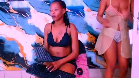 Snapshot of ebonypretty4u chatting on 09-25-25, 08:40 ebonypretty4u online show from 09-25-25, 08:40