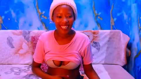 Snapshot of ebonypretty4u chatting on 10-06-25, 06:44 ebonypretty4u online show from 10-06-25, 06:44