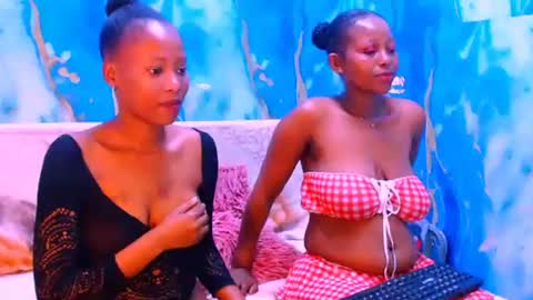 Snapshot of ebonypretty4u chatting on 10-25-25, 07:16 ebonypretty4u online show from 10-25-25, 07:16