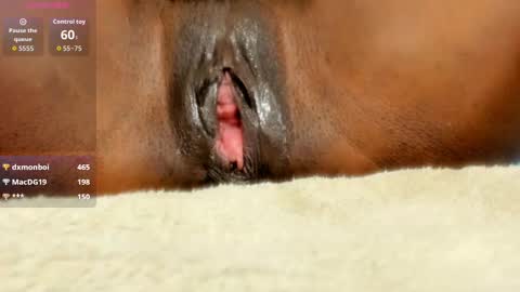 Snapshot of ebonyprolapse chatting on 09-13-25, 03:45 Ebony Prolapse online show from 09-13-25, 03:45