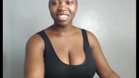Snapshot of ebonyx_dripqueen chatting on 11-04-25, 06:45 Loveth online show from 11-04-25, 06:45