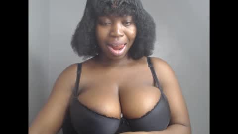 Snapshot of ebonyx_dripqueen chatting on 12-14-25, 07:58 Loveth online show from 12-14-25, 07:58