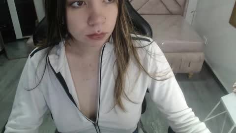 Snapshot of eco_deluna_v chatting on 02-27-26, 02:28 Hi Stream 800am to 200pm online show from 02-27-26, 02:28