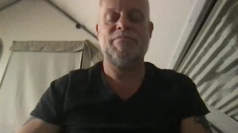 Z online show from 11-17-25, 02:39