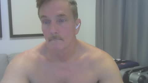 Snapshot of eddywolf888 chatting on 11-14-25, 06:01 eddywolf888 online show from 11-14-25, 06:01