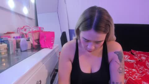 Snapshot of eden_paradise_ chatting on 12-12-24, 01:17 BYANCA online show from 12-12-24, 01:17