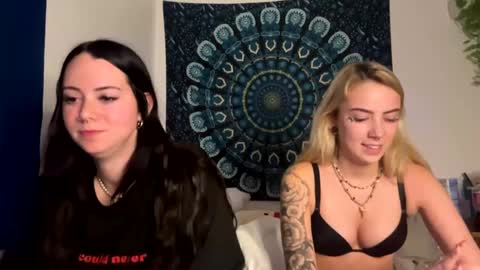 Snapshot of edenkayax chatting on 10-05-25, 04:44 Eden Kaya online show from 10-05-25, 04:44