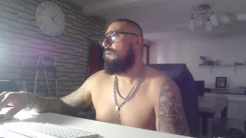 edgarram83 online show from 11-07-25, 11:05