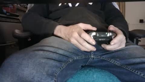 edged biker online show from 02-10-26, 10:58