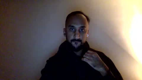 Snapshot of edgeuk1 chatting on 09-12-25, 08:53 edgeuk1 online show from 09-12-25, 08:53