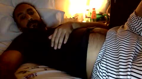 Snapshot of edgeuk1 chatting on 11-11-25, 12:54 edgeuk1 online show from 11-11-25, 12:54