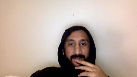 Snapshot of edgeuk1 chatting on 11-14-25, 09:13 edgeuk1 online show from 11-14-25, 09:13