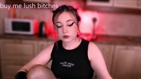 fickle demon made of clumps of matter online show from 03-08-25, 02:19