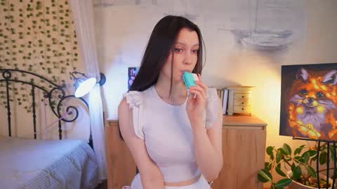Snapshot of edithbrucker chatting on 09-20-25, 03:29 Im Sally Im new here lets meet online show from 09-20-25, 03:29