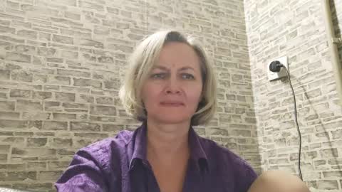 edithmanning online show from 12-27-24, 01:50