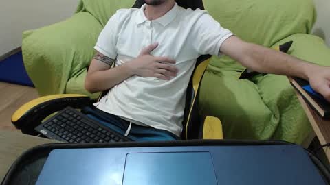 Snapshot of eduardobrain7 chatting on 12-15-25, 03:00 eduardobrain7 online show from 12-15-25, 03:00