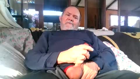 Eddie online show from 01-26-25, 08:34