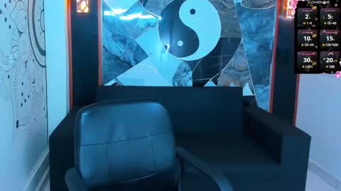 Snapshot of edward_24_ chatting on 02-06-25, 04:10 Edward Colleman online show from 02-06-25, 04:10