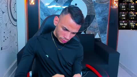 Snapshot of edward_24_ chatting on 03-08-25, 04:12 Edward Colleman online show from 03-08-25, 04:12