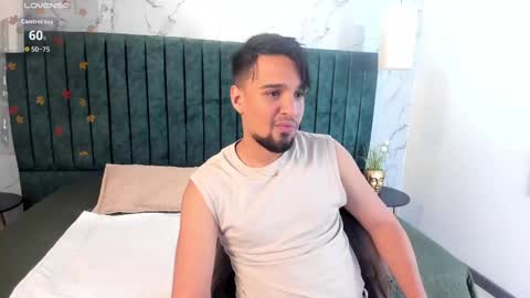 Eduardo online show from 09-14-25, 03:38