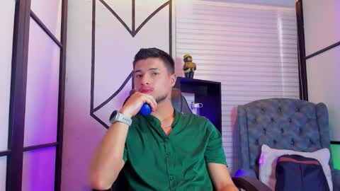 Edward Ross online show from 09-15-25, 07:03