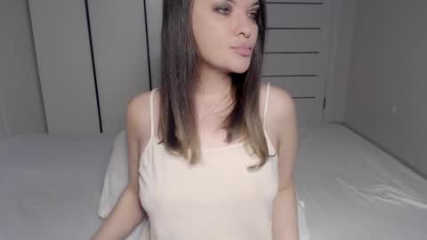 eelena4kiss online show from 10-11-25, 09:30