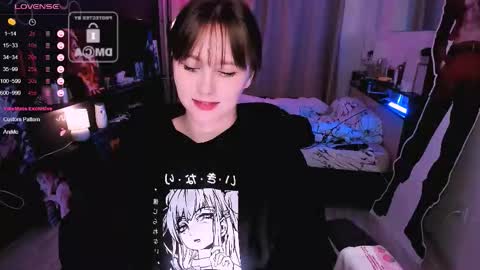 Effie online show from 11-25-25, 12:49