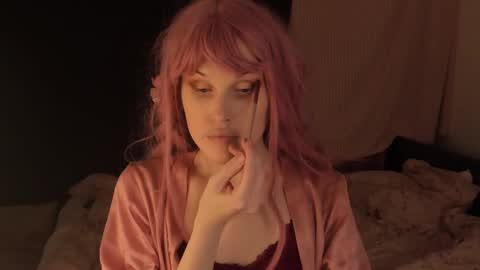 Effie Mur online show from 01-13-25, 06:16