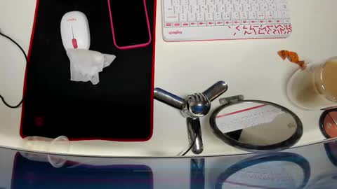 Snapshot of effiemur chatting on 02-11-26, 10:42 Effie Mur online show from 02-11-26, 10:42