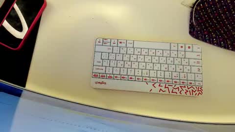 Snapshot of effiemur chatting on 02-26-26, 09:03 Effie Mur online show from 02-26-26, 09:03