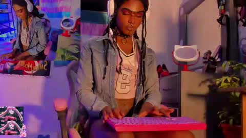 effy_marinn online show from 09-17-25, 10:28