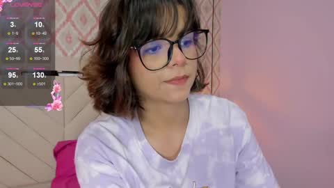 Snapshot of effystonnem chatting on 12-04-24, 11:13  E F F Y  online show from 12-04-24, 11:13