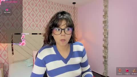 Snapshot of effystonnem chatting on 12-10-24, 07:32  E F F Y  online show from 12-10-24, 07:32