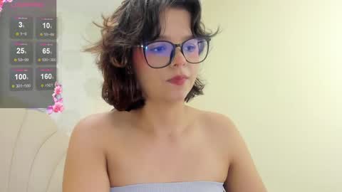 Snapshot of effystonnem chatting on 12-26-24, 07:27  E F F Y  online show from 12-26-24, 07:27