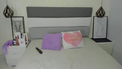 Snapshot of effystonnem chatting on 02-03-25, 07:52  E F F Y  online show from 02-03-25, 07:52