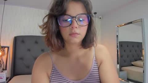 Snapshot of effystonnem chatting on 02-24-25, 07:30  E F F Y  online show from 02-24-25, 07:30