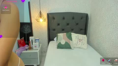 Snapshot of effystonnem chatting on 03-05-25, 07:27  E F F Y  online show from 03-05-25, 07:27