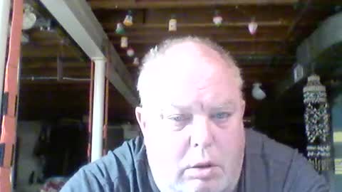 Snapshot of efriff chatting on 08-05-26, 10:29 efriff online show from 08-05-26, 10:29