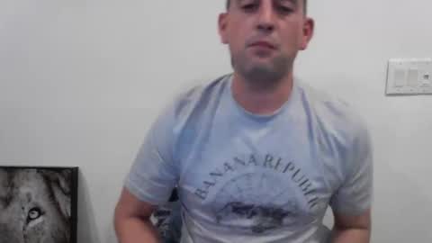 Snapshot of eguevara555500 chatting on 04-23-26, 12:26 SilverBulture online show from 04-23-26, 12:26