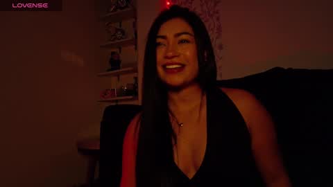 Snapshot of eibyall chatting on 01-28-25, 10:23 Eiby online show from 01-28-25, 10:23