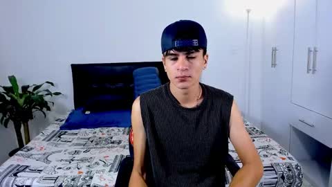 Snapshot of eiden_allenx1 chatting on 12-23-24, 11:36 eiden_allenx1 online show from 12-23-24, 11:36