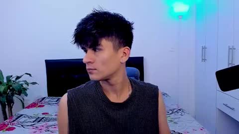 Snapshot of eiden_allenx1 chatting on 02-10-25, 01:03 eiden_allenx1 online show from 02-10-25, 01:03