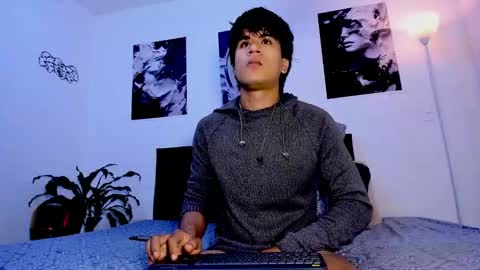 Snapshot of eiden_allenx1 chatting on 09-21-25, 09:55 eiden_allenx1 online show from 09-21-25, 09:55