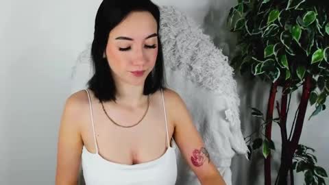 eileenmoores online show from 09-13-25, 07:19