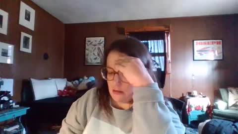 Snapshot of eilidh90 chatting on 12-17-25, 06:36 eilidh 3 online show from 12-17-25, 06:36