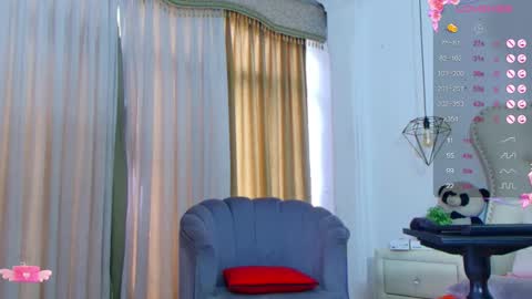 Snapshot of eilyn_millan chatting on 01-07-25, 03:33 Eilyn Millan online show from 01-07-25, 03:33