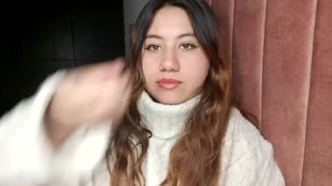 EIMY   MODEL INDEPENDENT online show from 02-21-25, 05:13